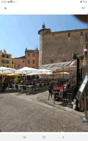 Studio sympa Hyeres centre proche Massillon